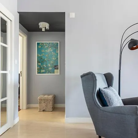 Apartment Plum Guide - Braque Lisbon